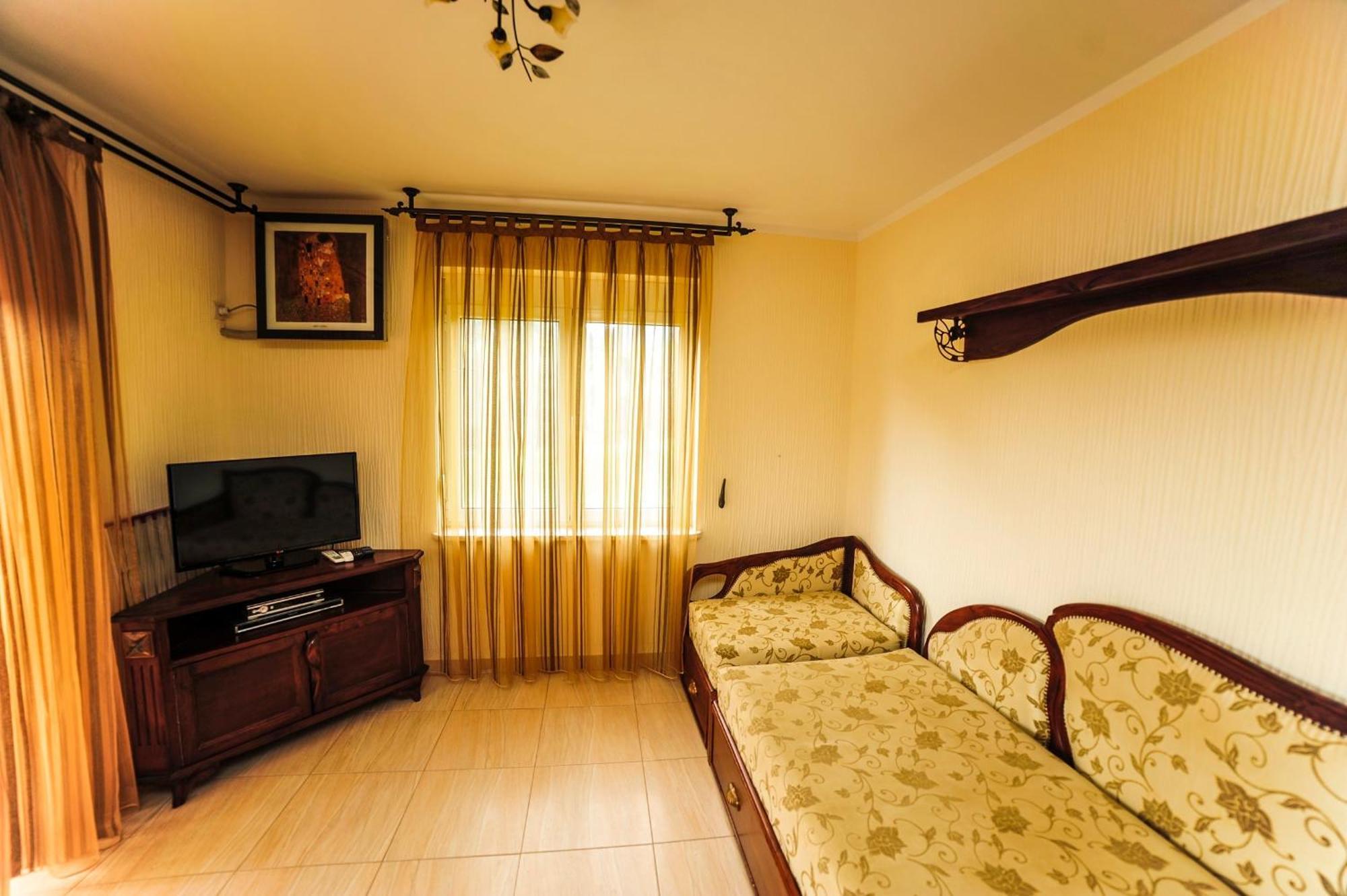 Villa Dolphin Apartments Petrovac Room photo