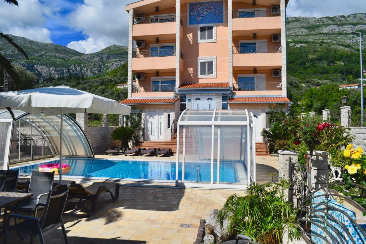 Villa Dolphin Apartments Petrovac Exterior photo