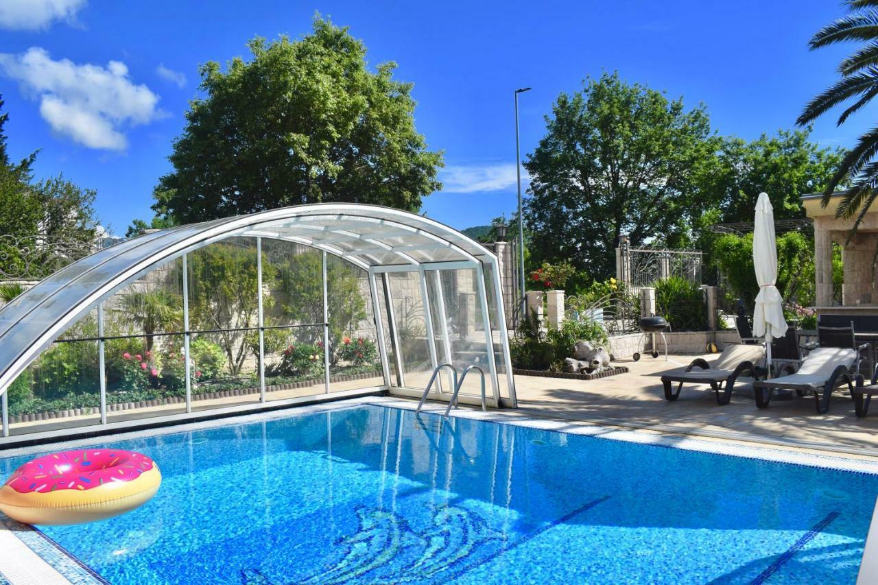 Villa Dolphin Apartments Petrovac Exterior photo